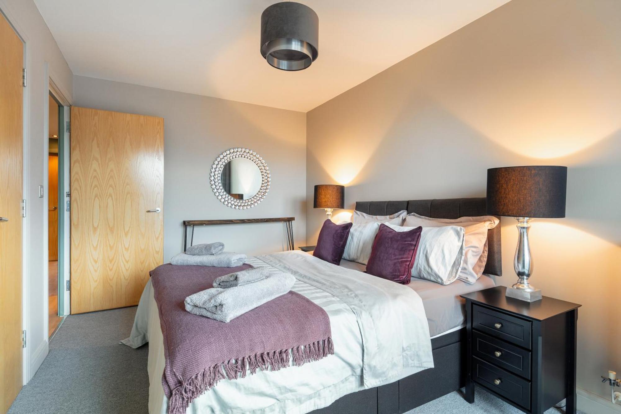 Excel, O2, Canary Wharf, London City Airport - Free Parking Exterior foto